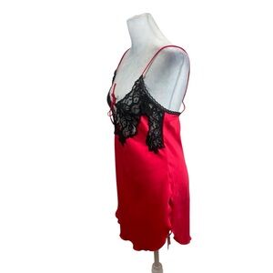Vintage Union Made Blanche Brand Red and Black‎ Night Teddy Nightgown Size Small